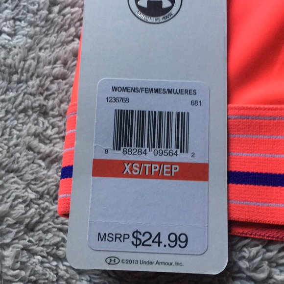 Under Armour Heat Gear Sports Bras - Picture 4 of 4